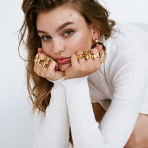 Bagatiba gold plated star ring size 7